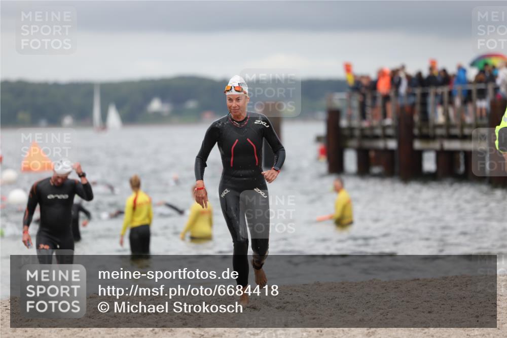 04.08.2024 - OstseeMan Michael Strokosch http://msf.ph/oto/6684418 04.08.2024 10:16:36 Schwimmen 698, 795 meine-sportfotos.de