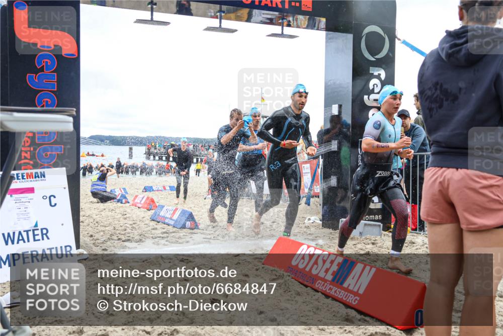 04.08.2024 - OstseeMan Strokosch-Dieckow http://msf.ph/oto/6684847 04.08.2024 09:45:21 Schwimmen 203, 221, 239, 277, 285, 296, 327 meine-sportfotos.de