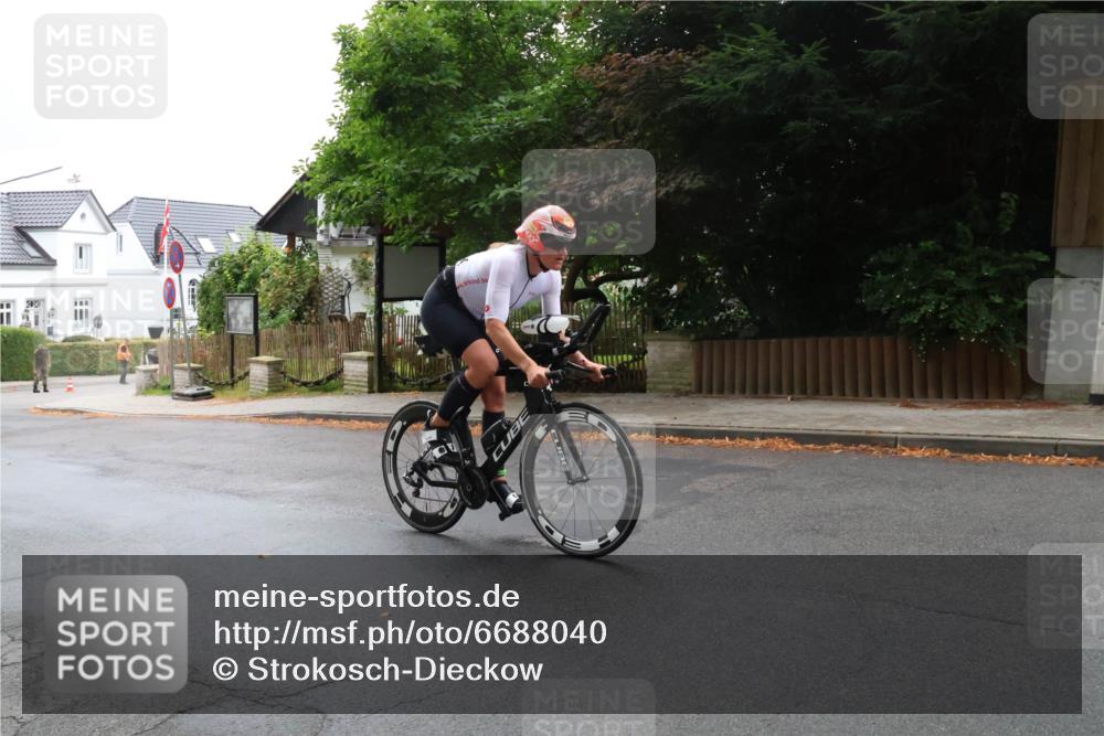 04.08.2024 - OstseeMan Strokosch-Dieckow http://msf.ph/oto/6688040 04.08.2024 09:50:01 Radfahren 44, 92, 44, 102, 1121 meine-sportfotos.de