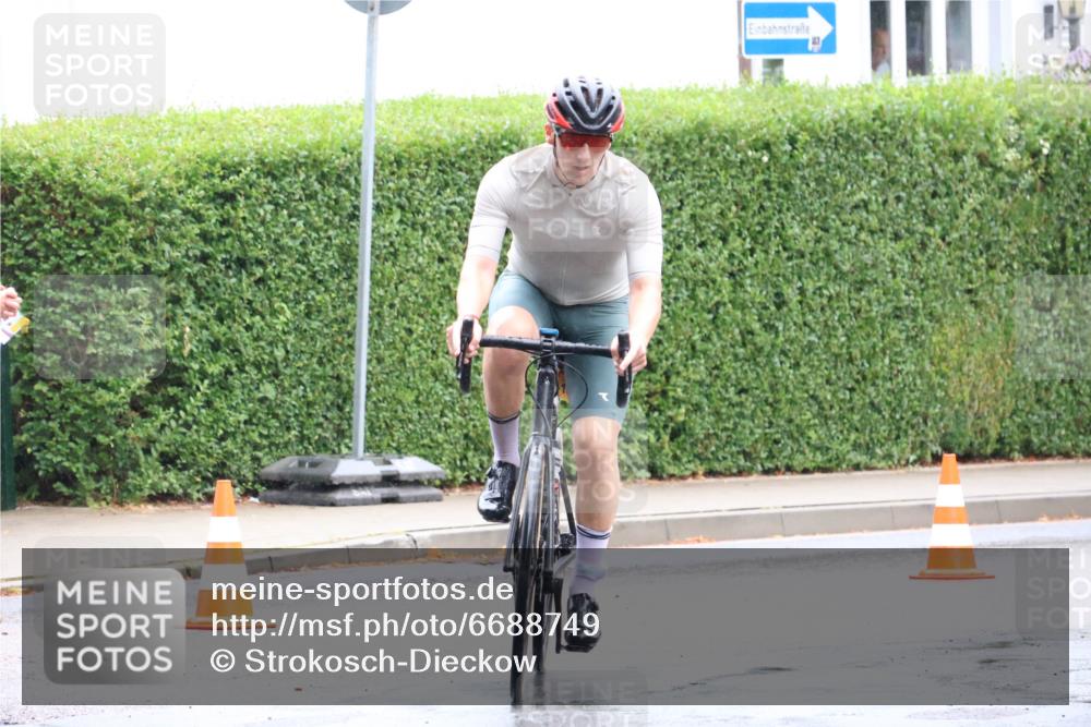 04.08.2024 - OstseeMan Strokosch-Dieckow http://msf.ph/oto/6688749 04.08.2024 10:06:36 Radfahren 1101 meine-sportfotos.de