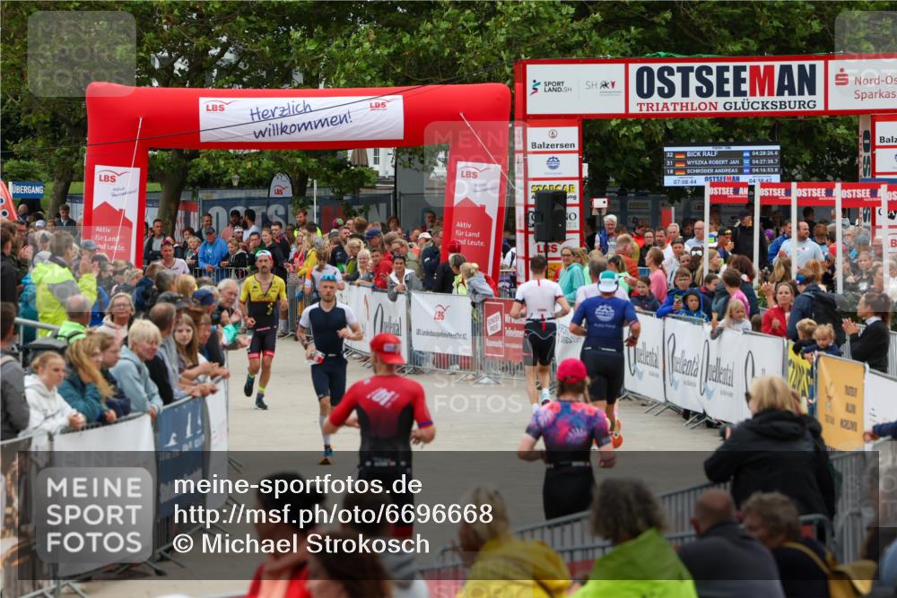 04.08.2024 - OstseeMan Michael Strokosch http://msf.ph/oto/6696668 04.08.2024 13:53:34 Laufen 116, 123, 175, 245, 343, 437, 503, 511, 590, 602, 662, 695, 745, 760, 769, 772, 784, 837, 1122, 1156, 1235 meine-sportfotos.de