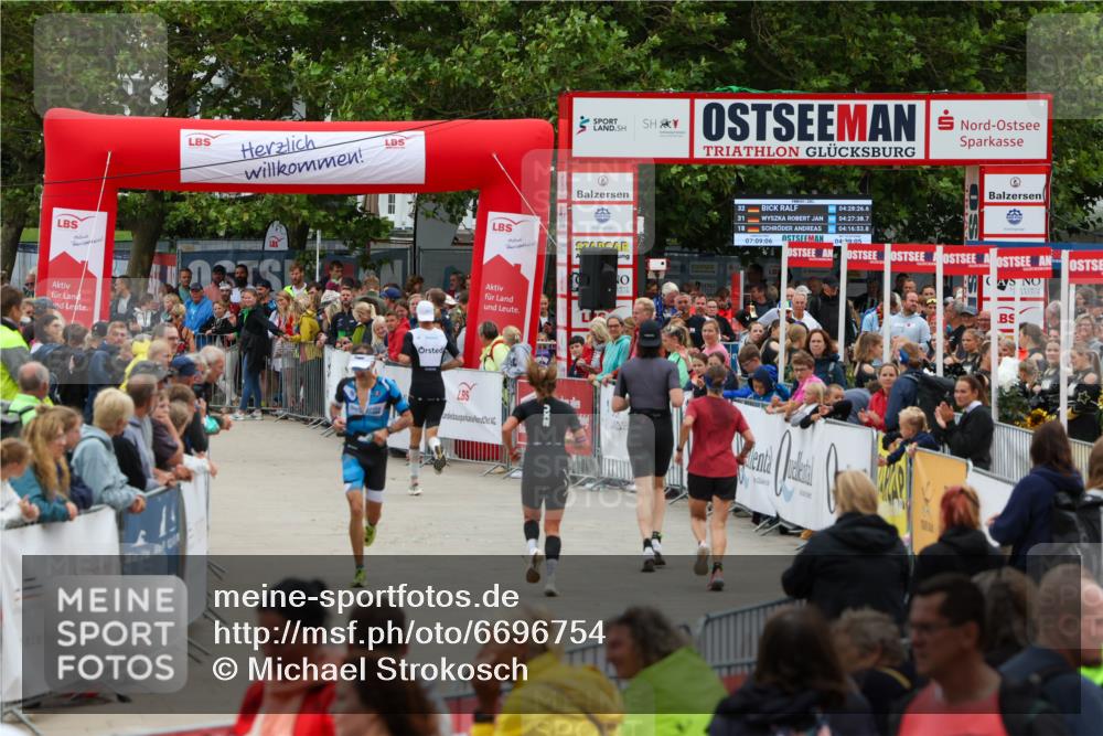 04.08.2024 - OstseeMan Michael Strokosch http://msf.ph/oto/6696754 04.08.2024 13:53:55 Laufen 289, 343, 353, 390, 400, 466, 502, 602, 662, 695, 768, 769, 856, 871, 1167, 1200, 1206, 1210, 1235 meine-sportfotos.de