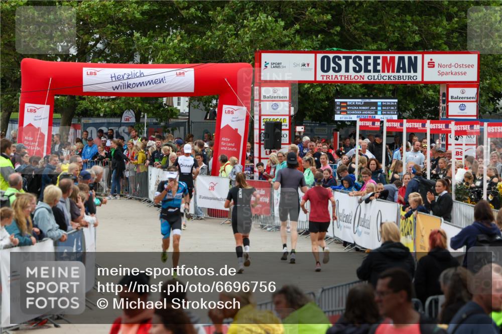 04.08.2024 - OstseeMan Michael Strokosch http://msf.ph/oto/6696756 04.08.2024 13:53:56 Laufen 289, 353, 390, 400, 466, 502, 622, 662, 695, 768, 769, 856, 871, 1167, 1200, 1206, 1210, 1235 meine-sportfotos.de