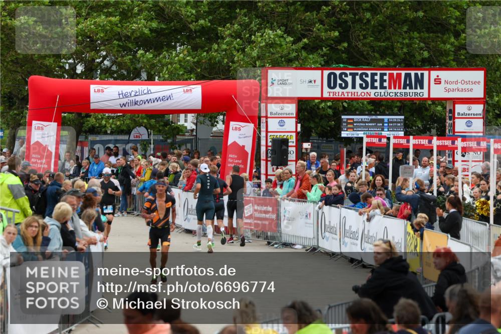 04.08.2024 - OstseeMan Michael Strokosch http://msf.ph/oto/6696774 04.08.2024 13:54:08 Laufen 323, 350, 353, 390, 398, 400, 466, 502, 524, 617, 622, 736, 768, 856, 871, 1167, 1237 meine-sportfotos.de