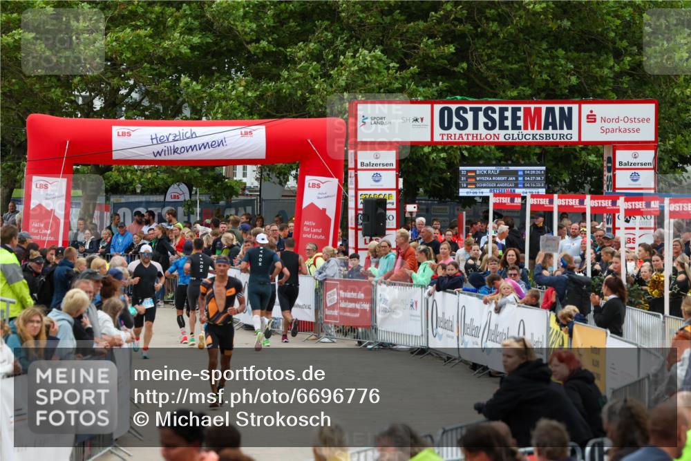 04.08.2024 - OstseeMan Michael Strokosch http://msf.ph/oto/6696776 04.08.2024 13:54:08 Laufen 323, 350, 353, 390, 398, 400, 466, 502, 524, 617, 622, 736, 768, 856, 871, 1167, 1237 meine-sportfotos.de