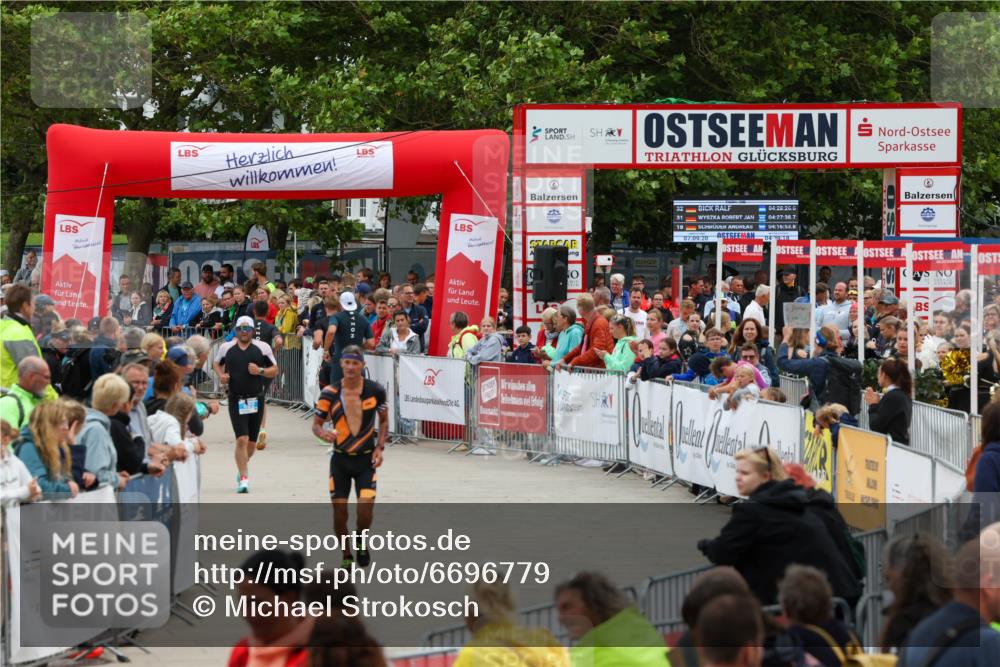 04.08.2024 - OstseeMan Michael Strokosch http://msf.ph/oto/6696779 04.08.2024 13:54:09 Laufen 323, 350, 353, 378, 390, 398, 400, 466, 502, 524, 617, 622, 736, 768, 856, 871, 1167, 1237 meine-sportfotos.de