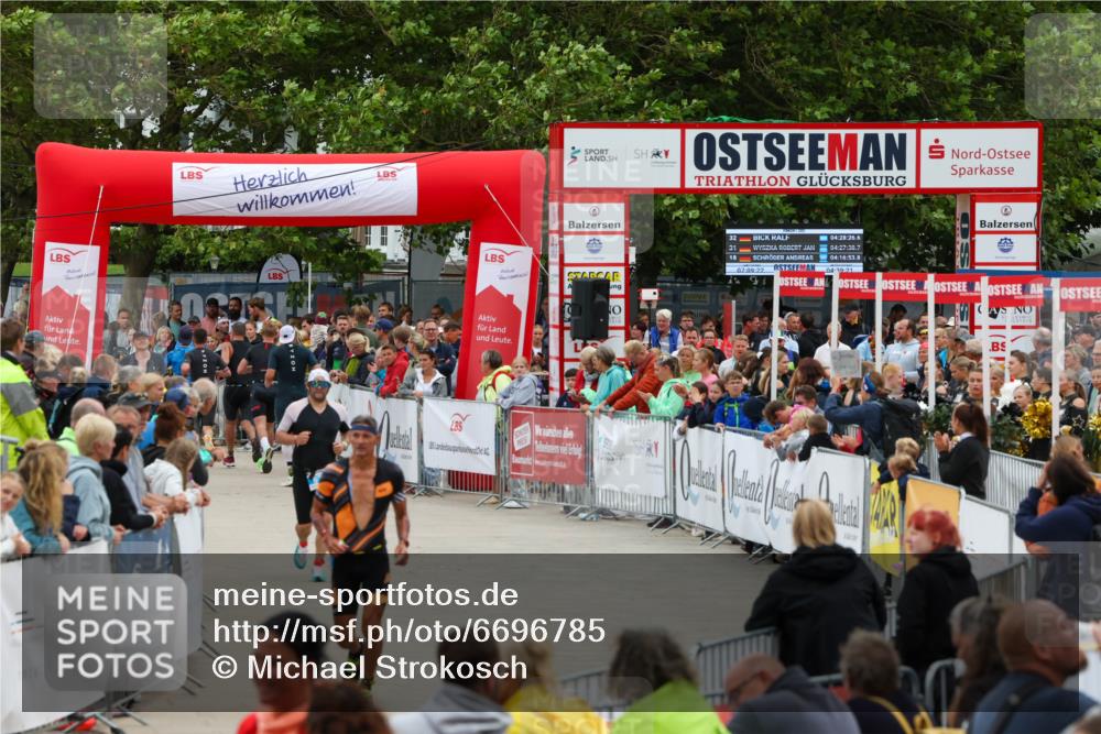 04.08.2024 - OstseeMan Michael Strokosch http://msf.ph/oto/6696785 04.08.2024 13:54:11 Laufen 323, 350, 378, 398, 400, 466, 502, 524, 617, 622, 736, 768, 856, 871, 1167, 1237 meine-sportfotos.de