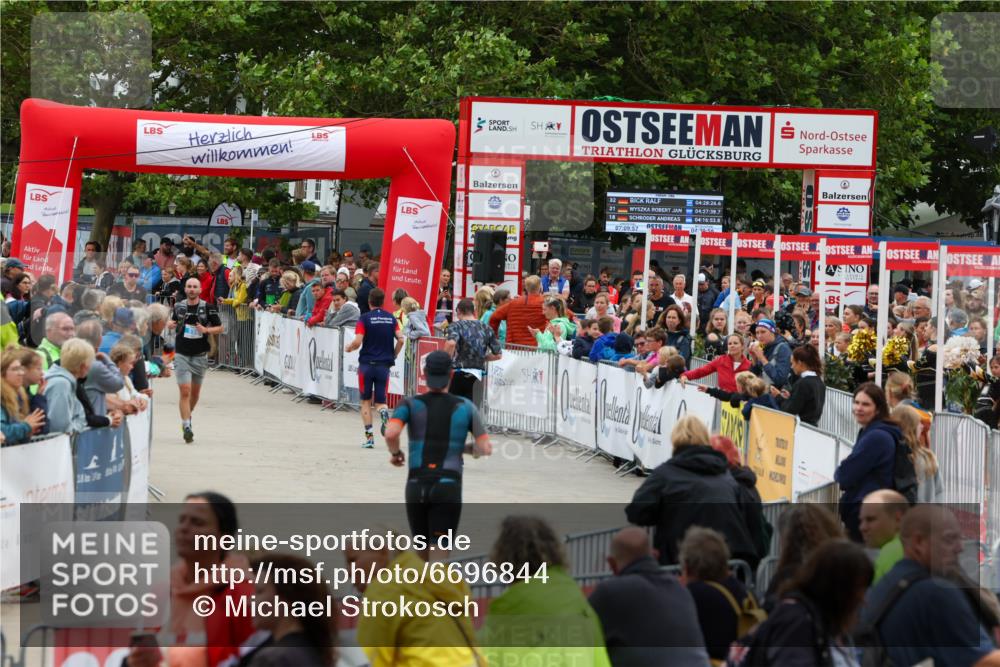 04.08.2024 - OstseeMan Michael Strokosch http://msf.ph/oto/6696844 04.08.2024 13:54:47 Laufen 90, 286, 392, 413, 495, 504, 517, 534, 536, 563, 605, 682, 1185, 1287 meine-sportfotos.de