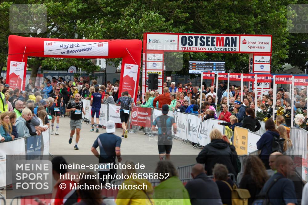 04.08.2024 - OstseeMan Michael Strokosch http://msf.ph/oto/6696852 04.08.2024 13:54:49 Laufen 90, 286, 392, 413, 495, 504, 517, 534, 536, 563, 605, 682, 1185, 1287 meine-sportfotos.de