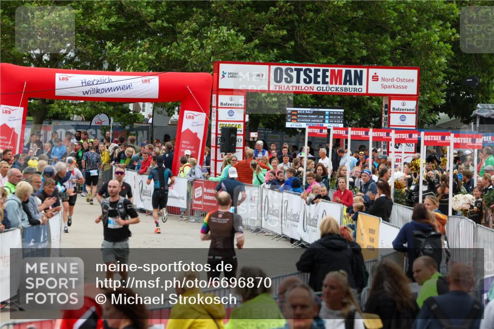 04.08.2024 - OstseeMan Michael Strokosch http://msf.ph/oto/6696870 04.08.2024 13:54:53 Laufen 90, 94, 286, 392, 413, 495, 504, 534, 536, 563, 605, 682, 707, 811, 874, 1142, 1147, 1185 meine-sportfotos.de