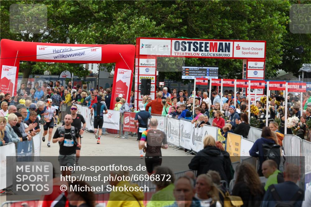 04.08.2024 - OstseeMan Michael Strokosch http://msf.ph/oto/6696872 04.08.2024 13:54:54 Laufen 90, 94, 286, 392, 413, 495, 504, 534, 536, 563, 605, 682, 707, 747, 811, 874, 1142, 1147, 1185 meine-sportfotos.de