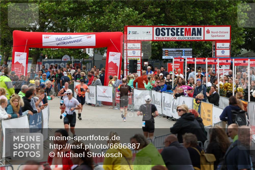 04.08.2024 - OstseeMan Michael Strokosch http://msf.ph/oto/6696887 04.08.2024 13:54:59 Laufen 94, 233, 274, 286, 331, 413, 495, 504, 534, 536, 563, 707, 747, 811, 874, 1124, 1142, 1147, 1185, 1274 meine-sportfotos.de