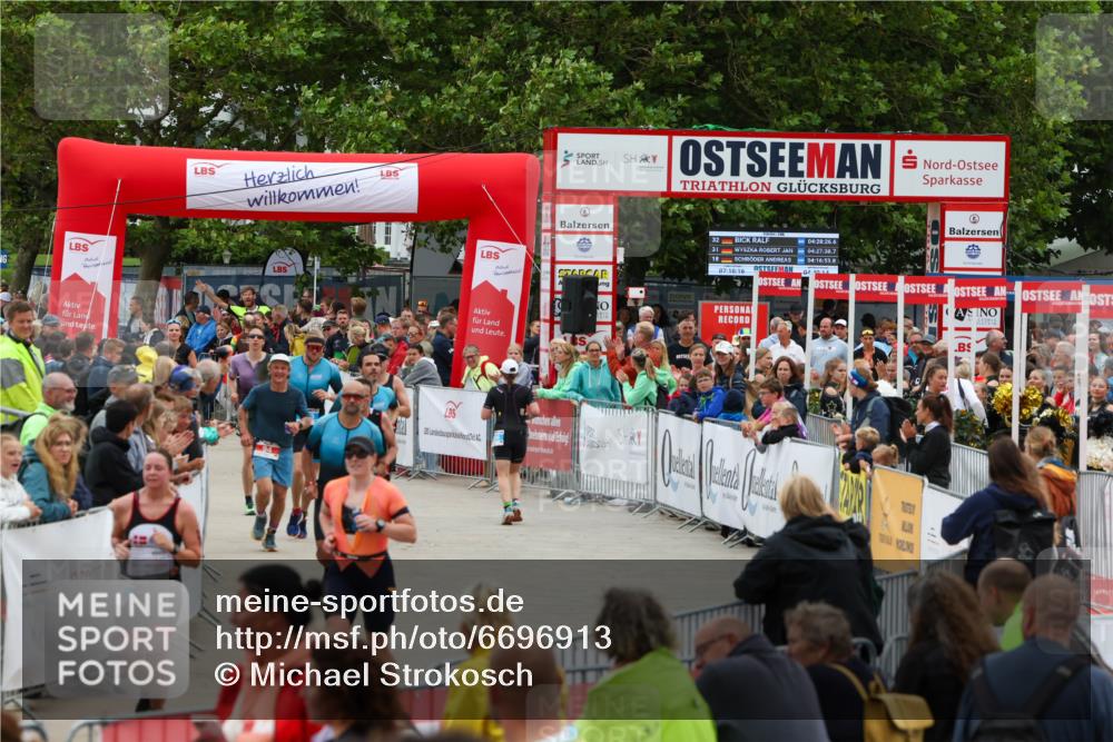 04.08.2024 - OstseeMan Michael Strokosch http://msf.ph/oto/6696913 04.08.2024 13:55:05 Laufen 69, 89, 94, 233, 274, 286, 331, 413, 428, 493, 495, 504, 563, 651, 707, 747, 777, 811, 874, 1124, 1142, 1147, 1185, 1192, 1274 meine-sportfotos.de