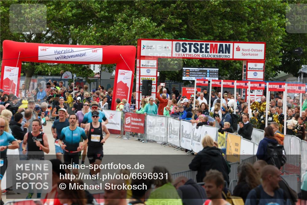 04.08.2024 - OstseeMan Michael Strokosch http://msf.ph/oto/6696931 04.08.2024 13:55:09 Laufen 69, 89, 94, 233, 274, 286, 331, 413, 428, 444, 493, 504, 563, 651, 707, 747, 777, 811, 832, 874, 1124, 1129, 1142, 1147, 1192, 1274 meine-sportfotos.de