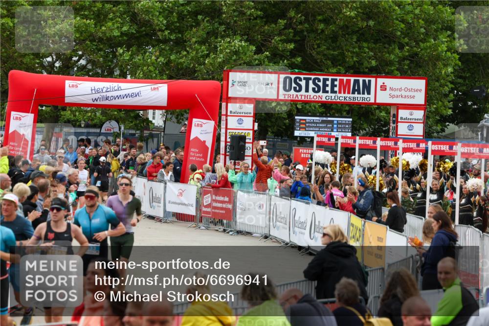 04.08.2024 - OstseeMan Michael Strokosch http://msf.ph/oto/6696941 04.08.2024 13:55:11 Laufen 69, 89, 94, 233, 274, 286, 331, 428, 444, 478, 493, 504, 563, 651, 707, 747, 777, 811, 832, 874, 1124, 1129, 1142, 1147, 1192, 1271, 1274 meine-sportfotos.de
