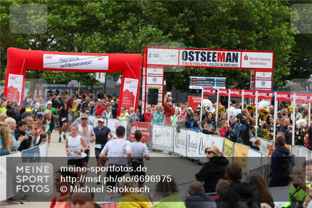 04.08.2024 - OstseeMan Michael Strokosch http://msf.ph/oto/6696975 04.08.2024 13:55:18 Laufen 69, 89, 94, 233, 274, 331, 428, 444, 450, 455, 469, 478, 493, 565, 651, 698, 707, 747, 777, 783, 811, 832, 853, 874, 1124, 1129, 1142, 1147, 1192, 1271, 1274 meine-sportfotos.de
