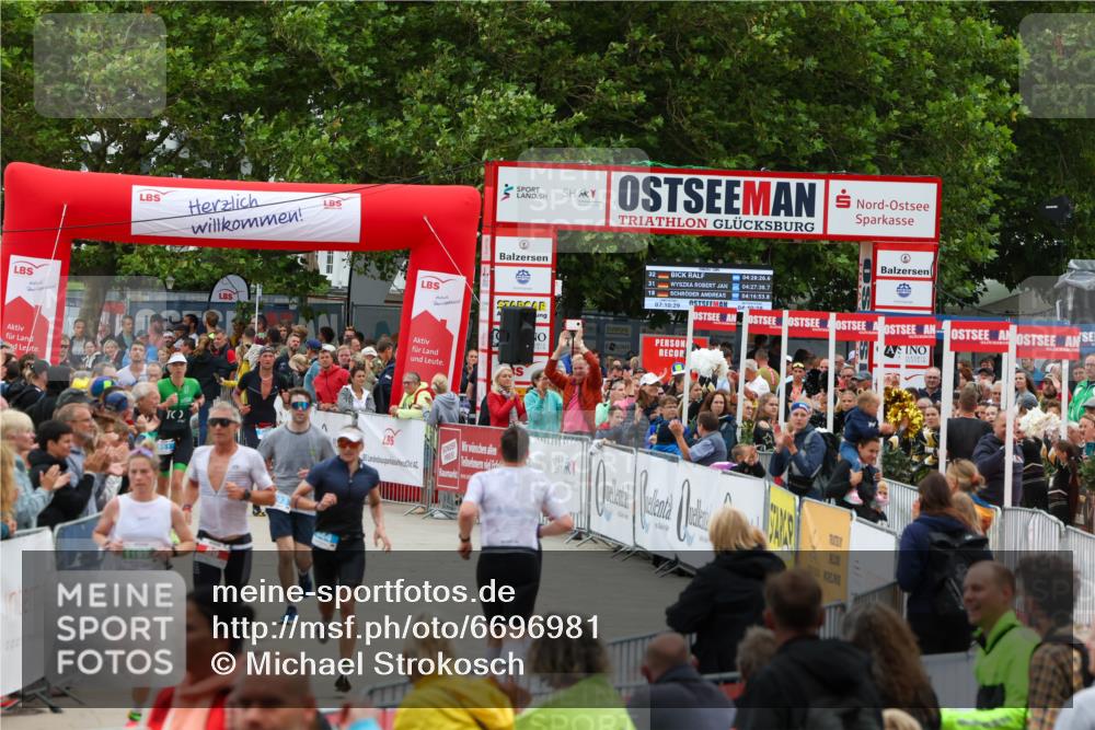 04.08.2024 - OstseeMan Michael Strokosch http://msf.ph/oto/6696981 04.08.2024 13:55:19 Laufen 69, 89, 94, 233, 274, 331, 428, 444, 450, 455, 469, 478, 493, 565, 651, 698, 707, 747, 777, 783, 811, 832, 853, 874, 1124, 1129, 1142, 1147, 1192, 1271, 1274 meine-sportfotos.de