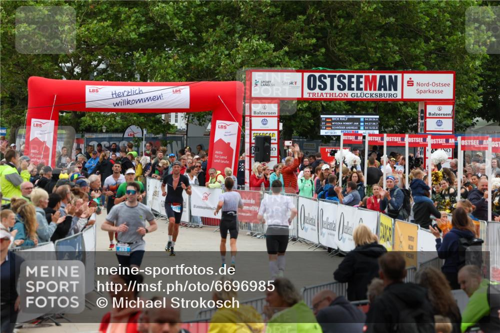04.08.2024 - OstseeMan Michael Strokosch http://msf.ph/oto/6696985 04.08.2024 13:55:21 Laufen 69, 89, 94, 233, 274, 331, 428, 444, 450, 455, 469, 478, 493, 565, 651, 698, 707, 747, 777, 783, 832, 853, 1124, 1129, 1192, 1271, 1274, 1294 meine-sportfotos.de