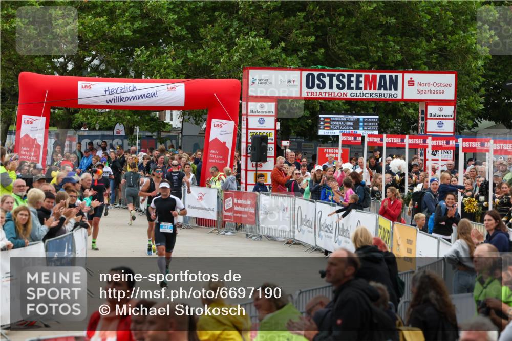 04.08.2024 - OstseeMan Michael Strokosch http://msf.ph/oto/6697190 04.08.2024 13:56:08 Laufen 108, 250, 259, 368, 386, 447, 473, 514, 531, 584, 652, 659, 699, 742, 744, 801, 822, 983, 1115, 1184, 1219, 1245 meine-sportfotos.de