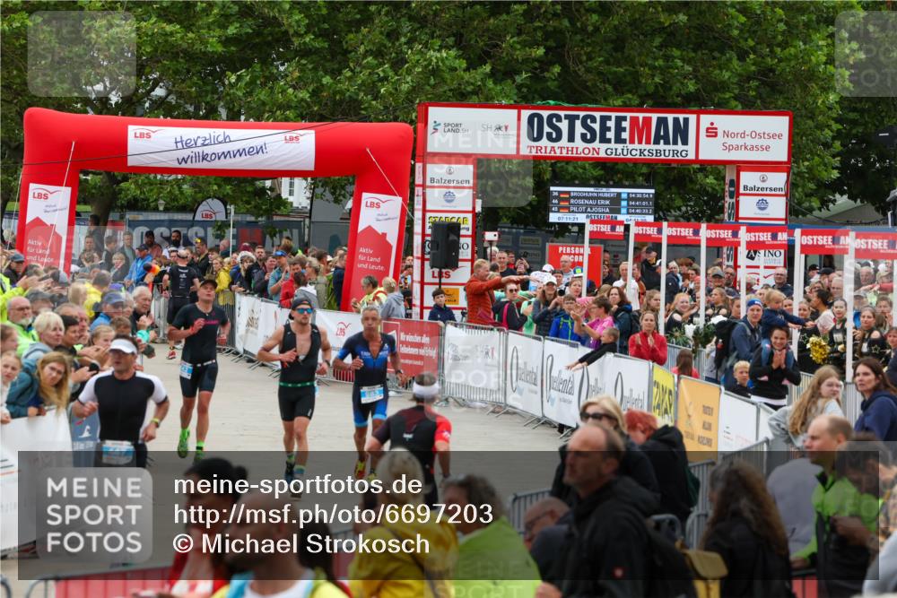 04.08.2024 - OstseeMan Michael Strokosch http://msf.ph/oto/6697203 04.08.2024 13:56:11 Laufen 108, 250, 259, 368, 386, 447, 473, 514, 531, 584, 652, 659, 699, 742, 744, 801, 822, 983, 1115, 1184, 1219, 1245 meine-sportfotos.de
