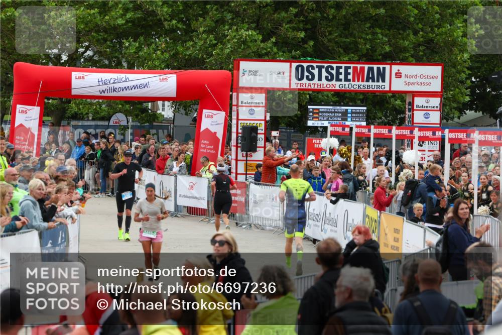 04.08.2024 - OstseeMan Michael Strokosch http://msf.ph/oto/6697236 04.08.2024 13:56:19 Laufen 24, 108, 152, 259, 298, 386, 415, 432, 447, 514, 531, 584, 632, 699, 742, 744, 801, 822, 983, 1184, 1245 meine-sportfotos.de