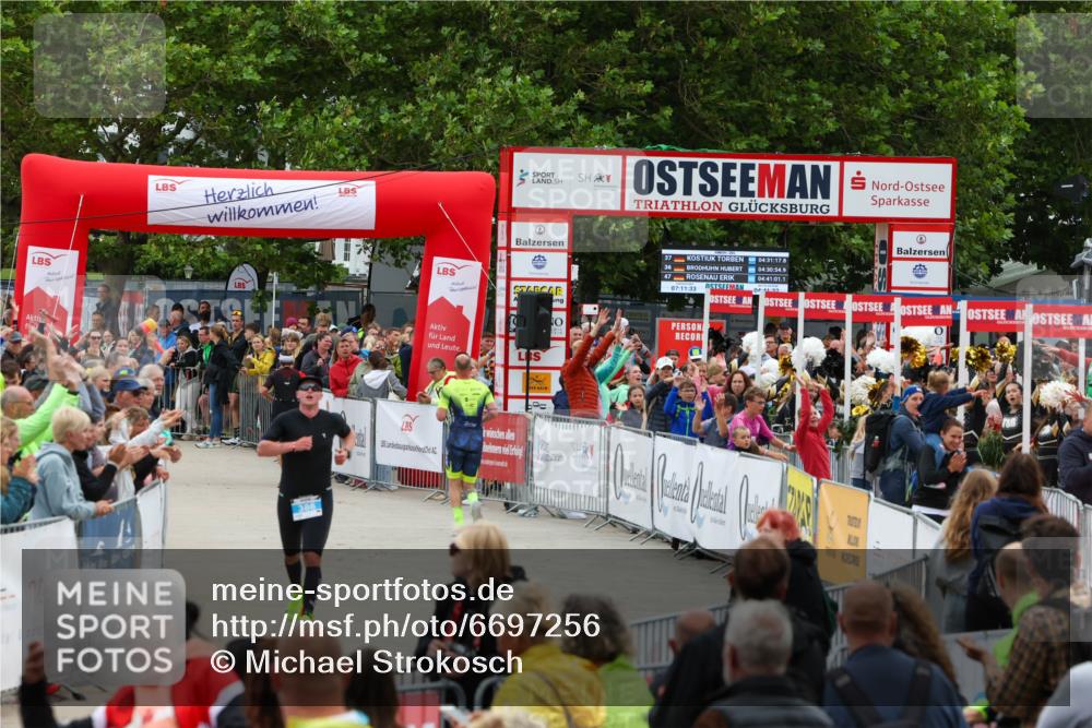 04.08.2024 - OstseeMan Michael Strokosch http://msf.ph/oto/6697256 04.08.2024 13:56:23 Laufen 24, 108, 152, 259, 298, 386, 415, 432, 447, 499, 514, 531, 584, 632, 699, 742, 744, 801, 822, 983, 1184, 1222, 1245, 1280 meine-sportfotos.de