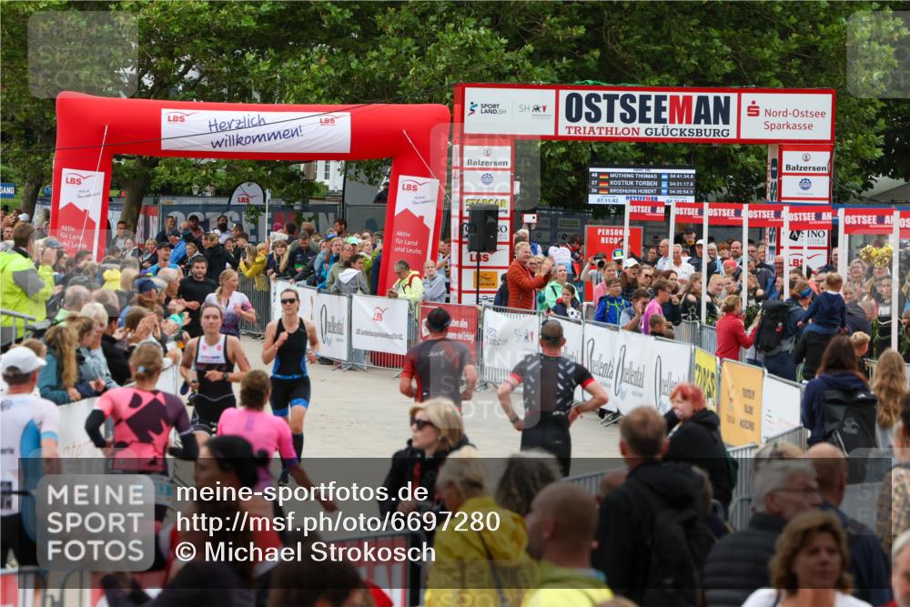 04.08.2024 - OstseeMan Michael Strokosch http://msf.ph/oto/6697280 04.08.2024 13:56:32 Laufen 24, 152, 173, 298, 386, 415, 432, 470, 499, 514, 584, 632, 744, 780, 781, 1184, 1222, 1245, 1269, 1280 meine-sportfotos.de