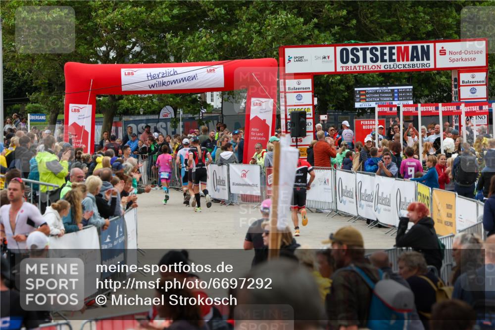 04.08.2024 - OstseeMan Michael Strokosch http://msf.ph/oto/6697292 04.08.2024 13:56:44 Laufen 24, 97, 151, 173, 415, 432, 470, 499, 507, 625, 632, 725, 780, 781, 1222, 1242, 1269, 1280 meine-sportfotos.de