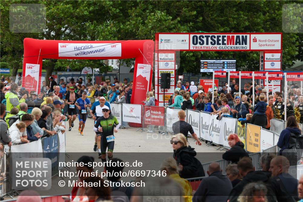 04.08.2024 - OstseeMan Michael Strokosch http://msf.ph/oto/6697346 04.08.2024 13:57:11 Laufen 5, 132, 170, 253, 284, 326, 446, 497, 507, 530, 550, 564, 576, 625, 660, 663, 692, 725, 749, 753, 771, 786, 794, 900, 907, 938, 1188, 1262 meine-sportfotos.de