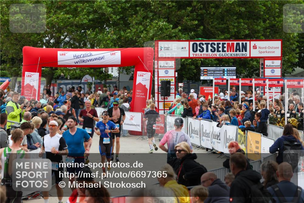 04.08.2024 - OstseeMan Michael Strokosch http://msf.ph/oto/6697365 04.08.2024 13:57:16 Laufen 135, 161, 170, 253, 425, 446, 497, 530, 564, 576, 633, 660, 663, 692, 749, 771, 786, 794, 900, 907, 938, 1188, 1262, 1296 meine-sportfotos.de