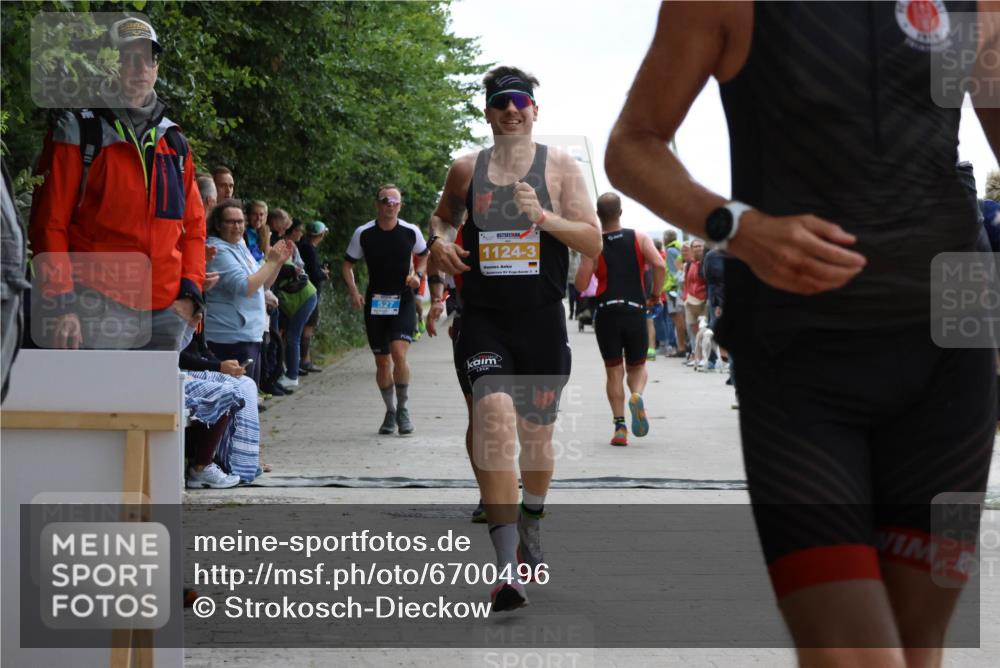 04.08.2024 - OstseeMan Strokosch-Dieckow http://msf.ph/oto/6700496 04.08.2024 13:32:14 Laufen 124, 305, 307, 434, 533, 551, 659, 660, 1124 meine-sportfotos.de