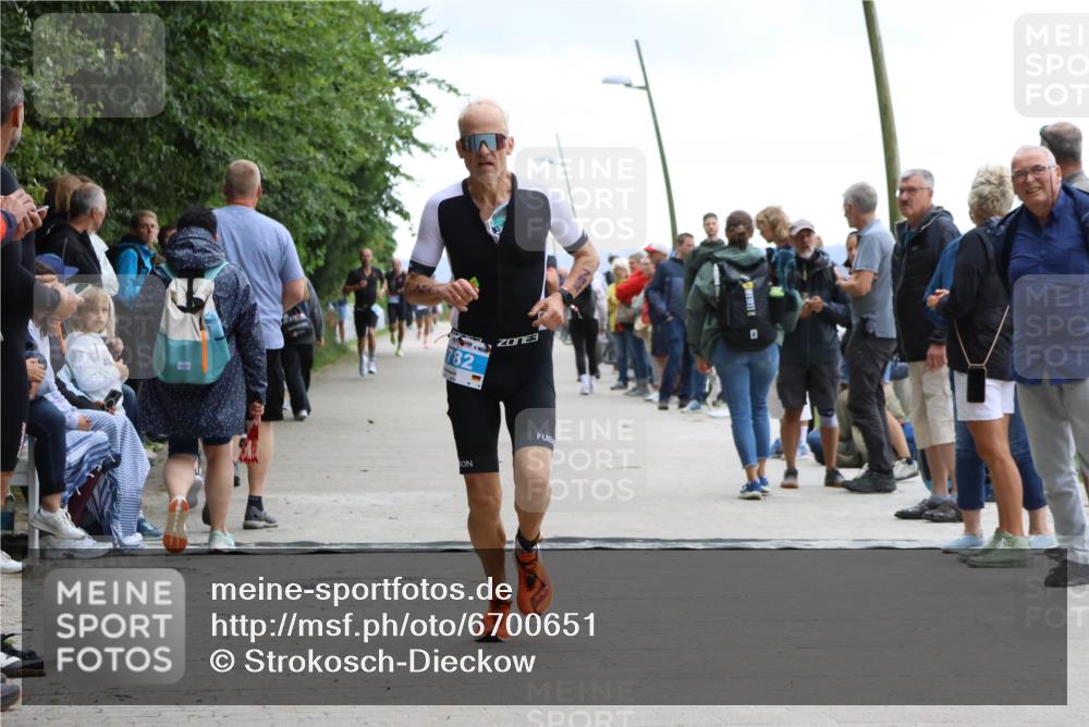 04.08.2024 - OstseeMan Strokosch-Dieckow http://msf.ph/oto/6700651 04.08.2024 13:34:48 Laufen 85, 260, 261, 320, 433, 756, 782 meine-sportfotos.de