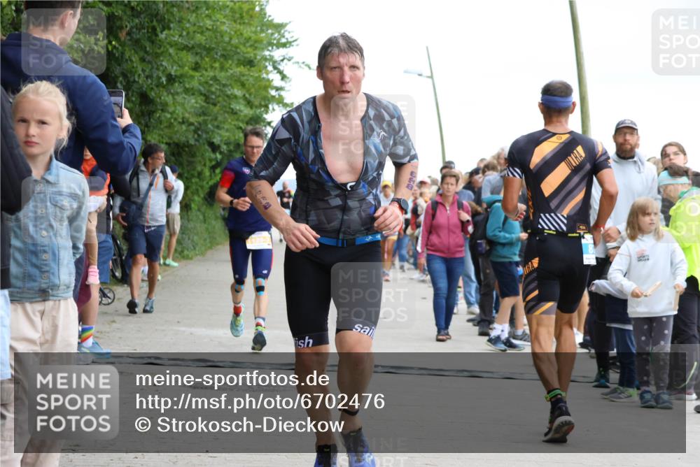 04.08.2024 - OstseeMan Strokosch-Dieckow http://msf.ph/oto/6702476 04.08.2024 13:54:25 Laufen 331, 698, 768, 777, 1129, 1147 meine-sportfotos.de