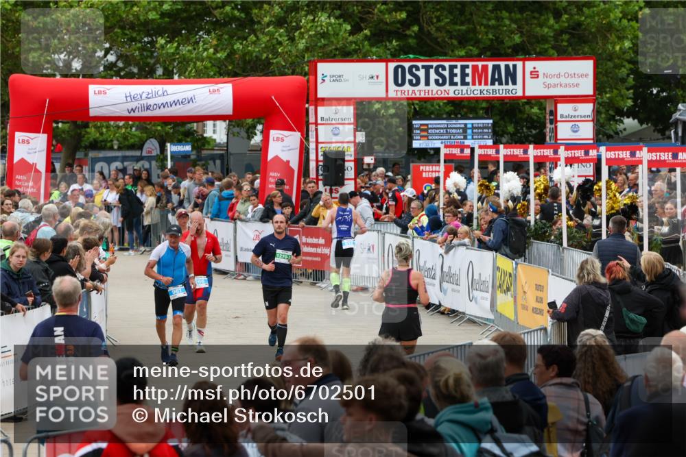 04.08.2024 - OstseeMan Michael Strokosch http://msf.ph/oto/6702501 04.08.2024 14:17:06 Laufen 60, 84, 88, 111, 185, 197, 217, 266, 289, 301, 438, 512, 548, 623, 656, 694, 705, 761, 800, 967, 1120, 1135, 1203, 1244, 1270 meine-sportfotos.de