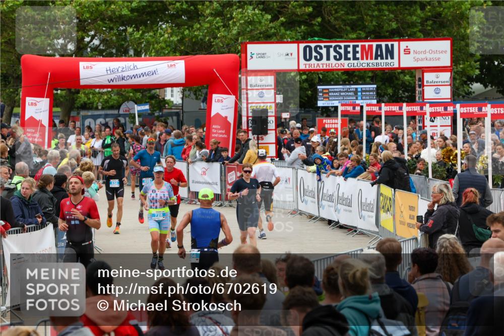 04.08.2024 - OstseeMan Michael Strokosch http://msf.ph/oto/6702619 04.08.2024 14:17:33 Laufen 148, 169, 309, 350, 352, 359, 389, 483, 535, 579, 606, 634, 695, 728, 810, 918, 1253, 1298 meine-sportfotos.de