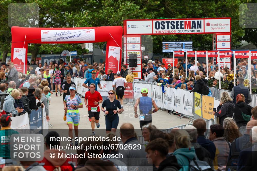 04.08.2024 - OstseeMan Michael Strokosch http://msf.ph/oto/6702629 04.08.2024 14:17:35 Laufen 148, 169, 309, 350, 352, 359, 389, 483, 535, 579, 606, 615, 634, 695, 728, 810, 918, 1253, 1298 meine-sportfotos.de