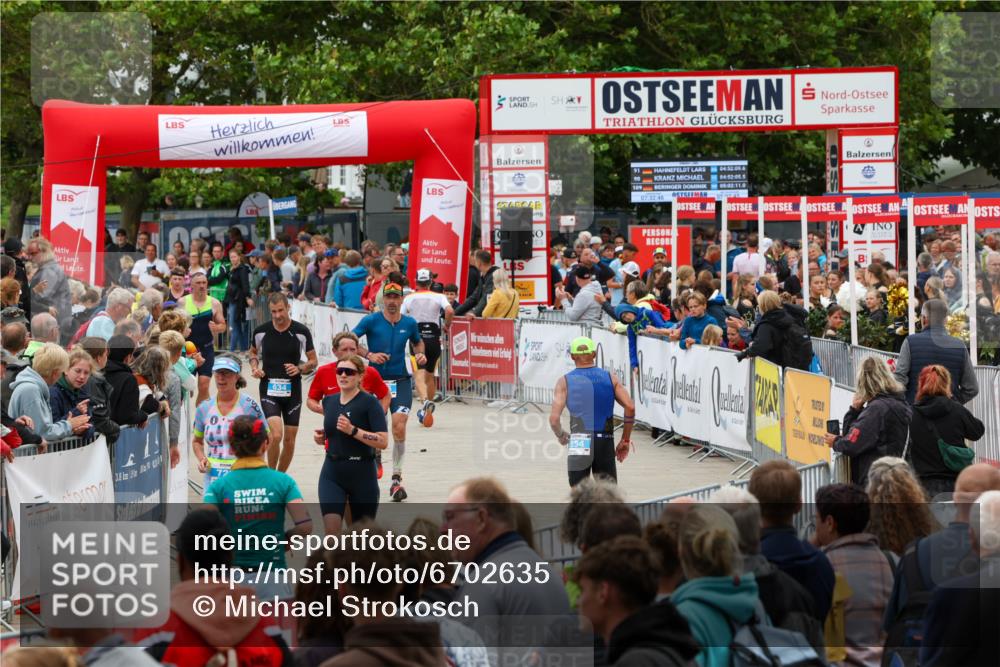 04.08.2024 - OstseeMan Michael Strokosch http://msf.ph/oto/6702635 04.08.2024 14:17:36 Laufen 148, 169, 309, 350, 352, 359, 389, 483, 535, 579, 606, 615, 634, 695, 728, 810, 918, 1253, 1298 meine-sportfotos.de
