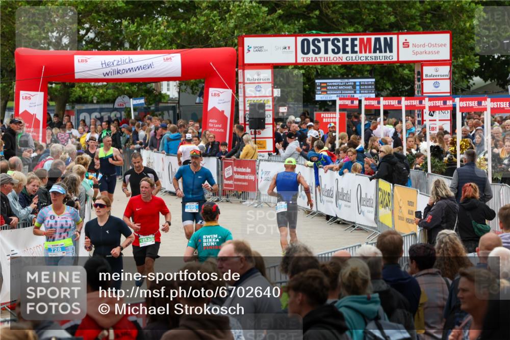 04.08.2024 - OstseeMan Michael Strokosch http://msf.ph/oto/6702640 04.08.2024 14:17:36 Laufen 148, 169, 309, 350, 352, 359, 389, 483, 535, 579, 606, 615, 634, 695, 728, 810, 918, 1253, 1298 meine-sportfotos.de