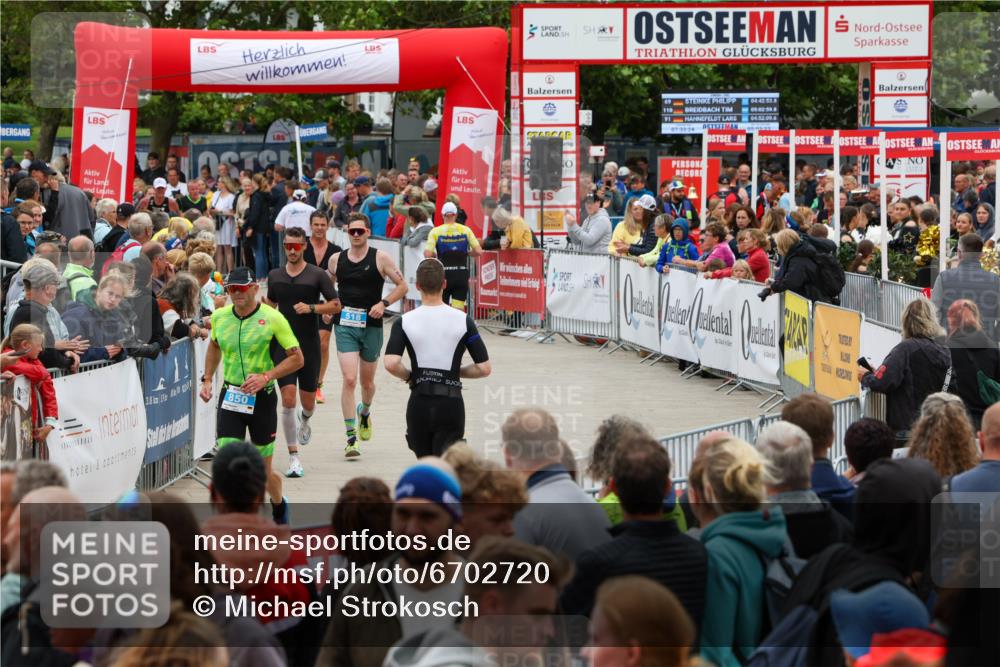 04.08.2024 - OstseeMan Michael Strokosch http://msf.ph/oto/6702720 04.08.2024 14:18:14 Laufen 73, 115, 145, 184, 451, 464, 513, 518, 566, 708, 850, 854, 903, 980, 987, 1147, 1176, 1222, 1257 meine-sportfotos.de