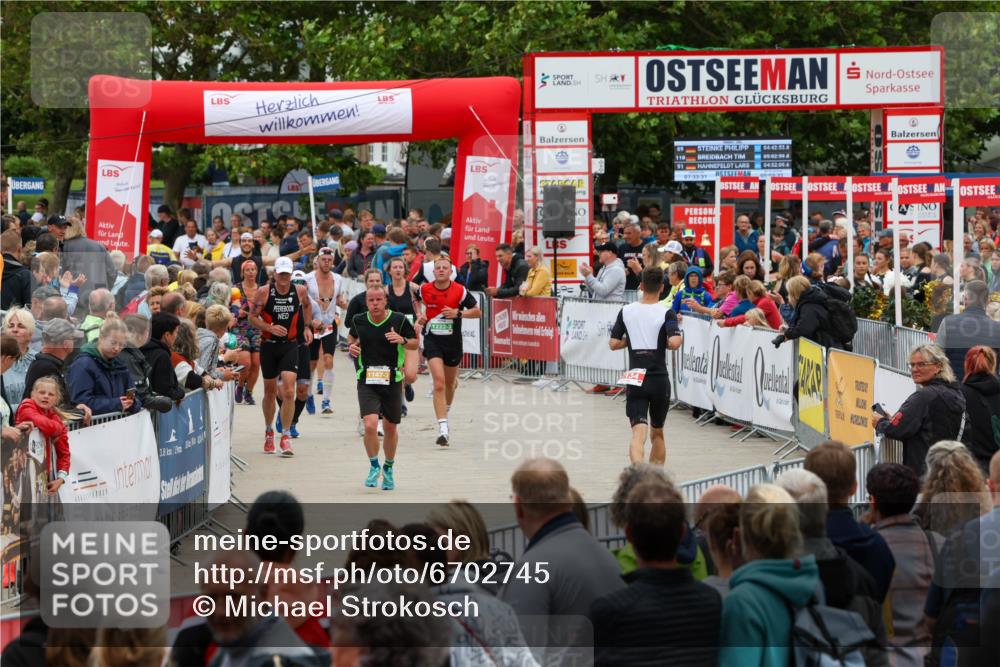 04.08.2024 - OstseeMan Michael Strokosch http://msf.ph/oto/6702745 04.08.2024 14:18:21 Laufen 73, 145, 184, 451, 464, 477, 513, 518, 566, 708, 854, 903, 980, 987, 1147, 1176, 1222, 1257 meine-sportfotos.de
