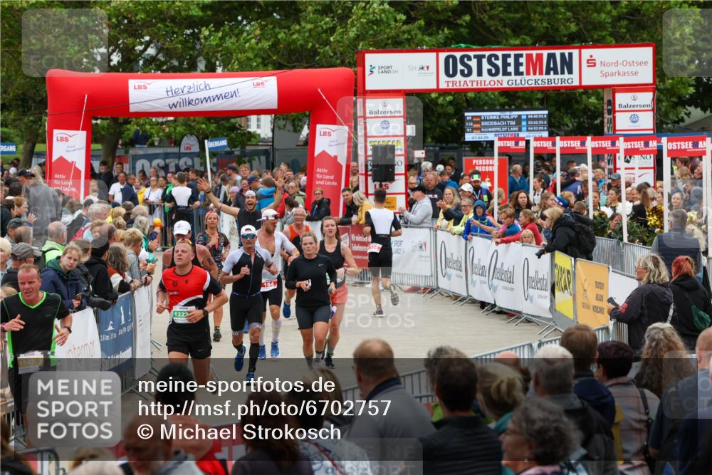 04.08.2024 - OstseeMan Michael Strokosch http://msf.ph/oto/6702757 04.08.2024 14:18:25 Laufen 73, 145, 184, 451, 464, 477, 513, 518, 566, 640, 854, 903, 980, 981, 987, 1147, 1176, 1222, 1257 meine-sportfotos.de