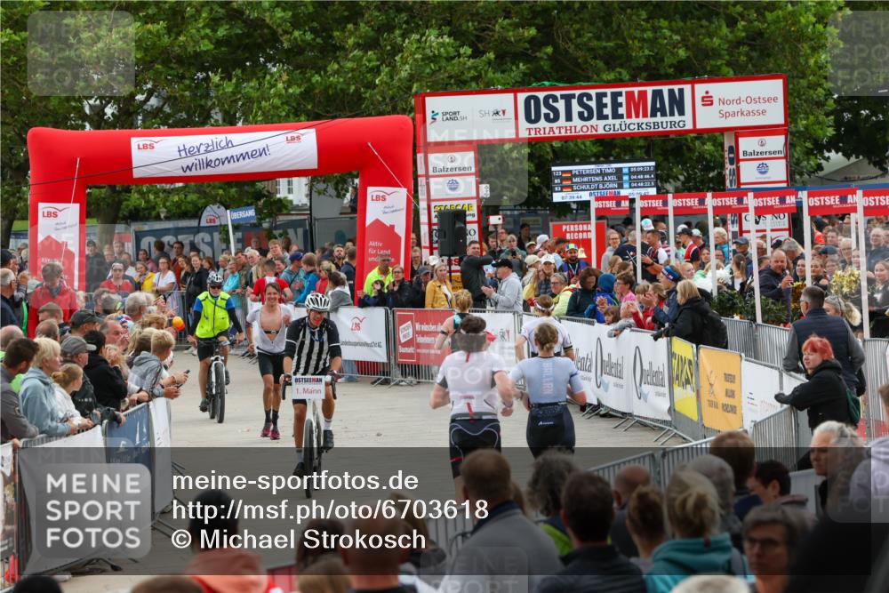 04.08.2024 - OstseeMan Michael Strokosch http://msf.ph/oto/6703618 04.08.2024 14:24:33 Laufen 41, 140, 177, 381, 409, 428, 430, 500, 515, 521, 712, 808, 838, 863, 922, 928, 1128, 1144, 1149, 1157, 1251, 1297 meine-sportfotos.de