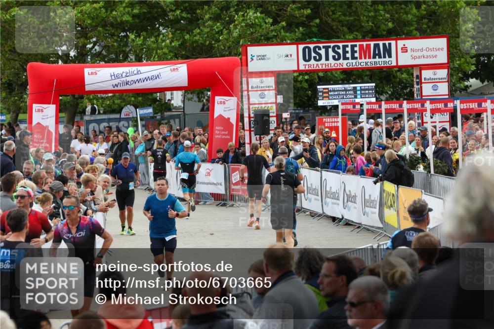 04.08.2024 - OstseeMan Michael Strokosch http://msf.ph/oto/6703665 04.08.2024 14:24:46 Laufen 41, 177, 302, 381, 409, 428, 500, 515, 521, 532, 808, 838, 863, 874, 901, 922, 928, 1144, 1170, 1251 meine-sportfotos.de