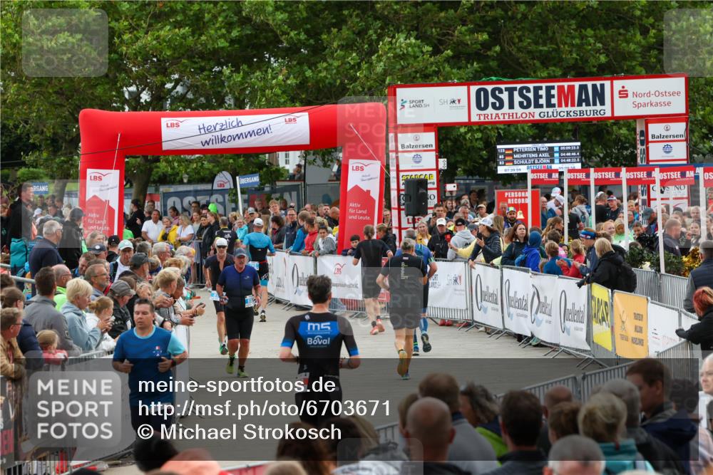 04.08.2024 - OstseeMan Michael Strokosch http://msf.ph/oto/6703671 04.08.2024 14:24:48 Laufen 41, 177, 302, 381, 409, 428, 500, 515, 521, 524, 532, 547, 808, 821, 838, 863, 874, 901, 922, 928, 1144, 1170, 1251 meine-sportfotos.de