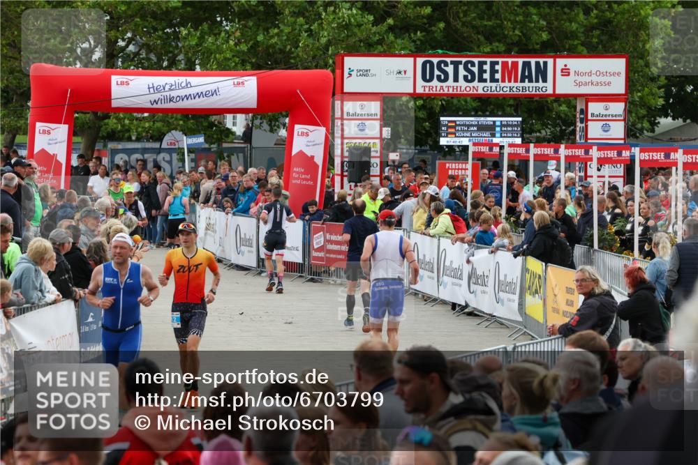 04.08.2024 - OstseeMan Michael Strokosch http://msf.ph/oto/6703799 04.08.2024 14:25:32 Laufen 97, 131, 156, 368, 412, 466, 502, 688, 745, 763, 765, 791, 798, 818, 853, 892, 898, 961, 1103, 1126, 1294 meine-sportfotos.de