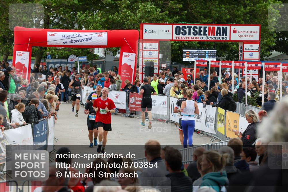 04.08.2024 - OstseeMan Michael Strokosch http://msf.ph/oto/6703854 04.08.2024 14:26:04 Laufen 425, 433, 460, 534, 614, 683, 711, 746, 851, 929, 930, 1112, 1135, 1137, 1185, 1213, 1253, 1267, 1270 meine-sportfotos.de