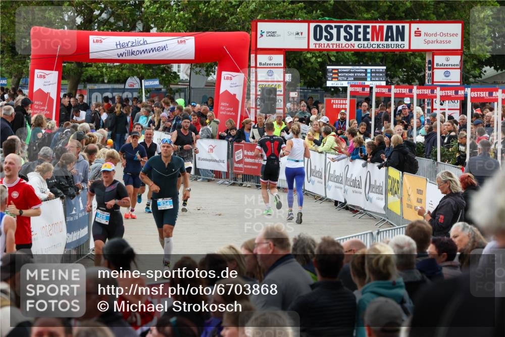 04.08.2024 - OstseeMan Michael Strokosch http://msf.ph/oto/6703868 04.08.2024 14:26:07 Laufen 425, 433, 460, 534, 614, 617, 683, 711, 746, 929, 930, 1112, 1185, 1213, 1253, 1267, 1270 meine-sportfotos.de