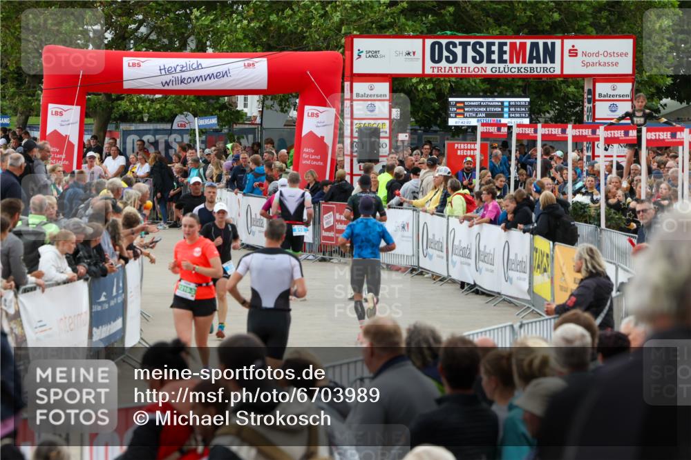 04.08.2024 - OstseeMan Michael Strokosch http://msf.ph/oto/6703989 04.08.2024 14:26:52 Laufen 108, 109, 116, 195, 200, 506, 596, 603, 681, 771, 896, 900, 939, 945, 971, 1162, 1210 meine-sportfotos.de
