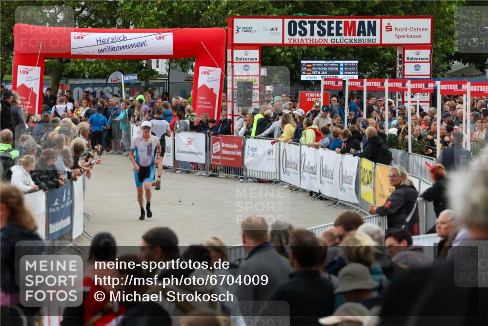 04.08.2024 - OstseeMan Michael Strokosch http://msf.ph/oto/6704009 04.08.2024 14:27:00 Laufen 108, 116, 147, 195, 200, 400, 506, 596, 681, 771, 896, 971, 1162, 1184, 1210, 1257, 1296 meine-sportfotos.de