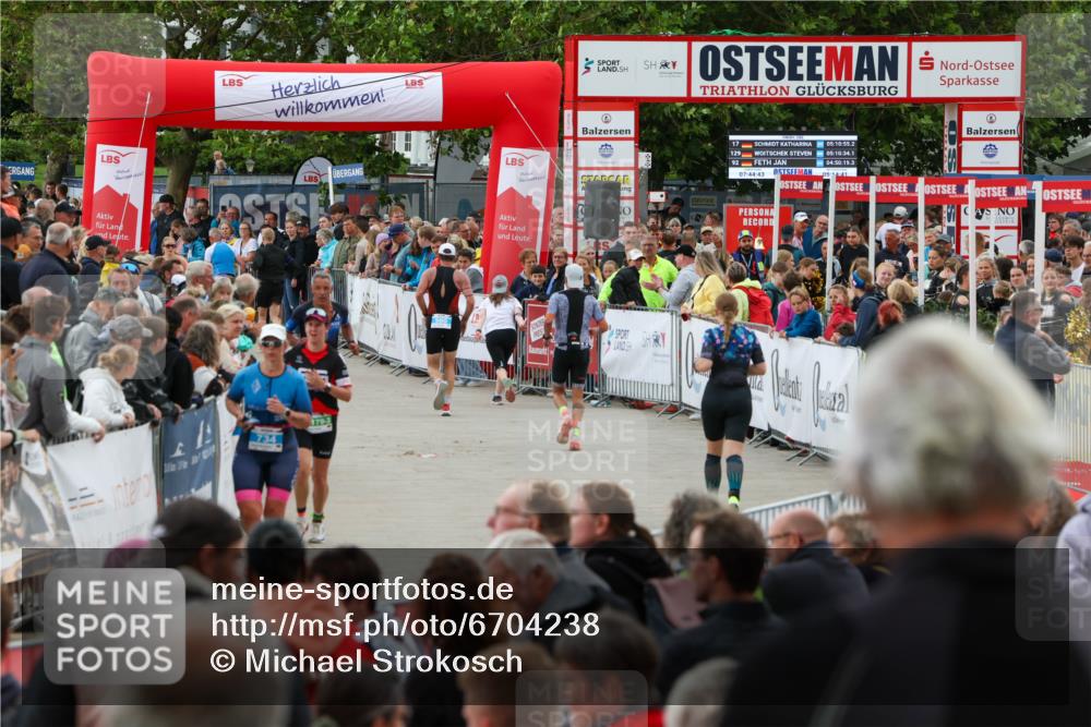 04.08.2024 - OstseeMan Michael Strokosch http://msf.ph/oto/6704238 04.08.2024 14:29:33 Laufen 5, 79, 133, 273, 393, 464, 566, 573, 602, 682, 727, 732, 734, 770, 781, 850, 868, 875, 917, 925, 983, 1116, 1165, 1179, 1205, 1277, 1281 meine-sportfotos.de